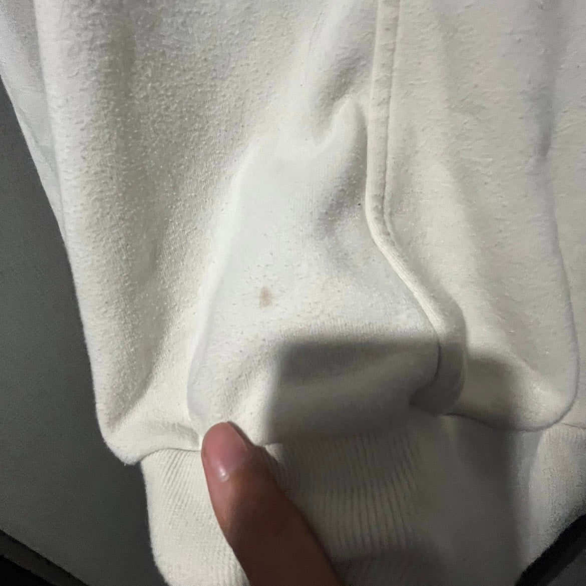 Loose white hoodie